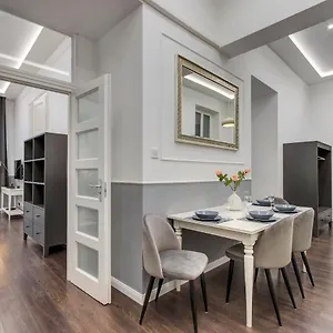 Apartament Semmelweis, Budapeszt