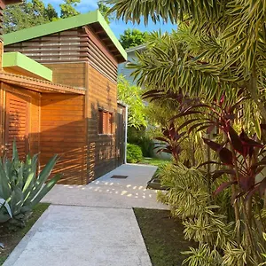 deshaies-bungalow-vent-ouest.comcaribbean.com/