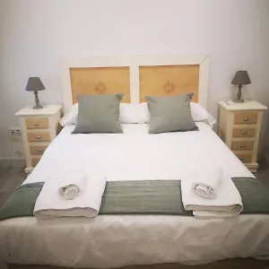 beautiful-apartment-in-the-heart-of-seville.es-andalucia.com/