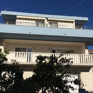 apartmani-mane.splithotels.org/